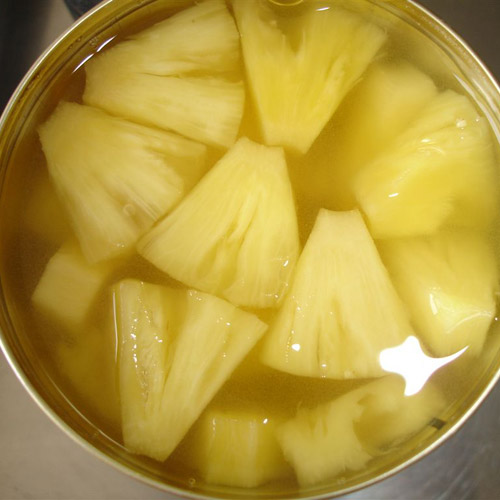 Canned pineapple chunks/tidbits