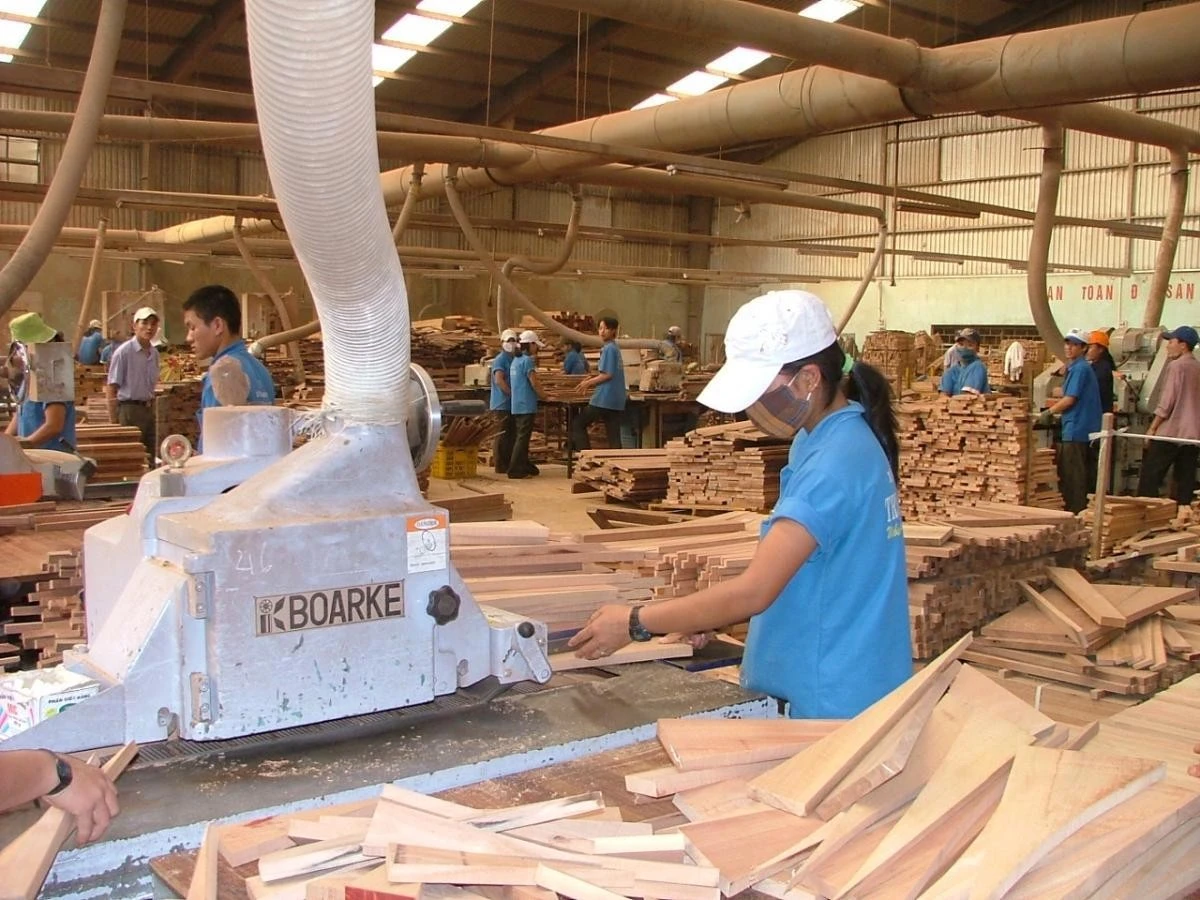 Wooden furniture exports flourish as orders return