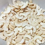 Broken Cashew Nuts